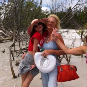 Meet your Posher, Marie